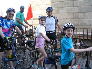 Family on their folding bikes on Time's Up! Fold's Up! Ride - photo by Barbara Ross