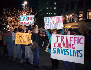 12/2001 Memorial for 6 pedestrians killed by a van in Herald Square